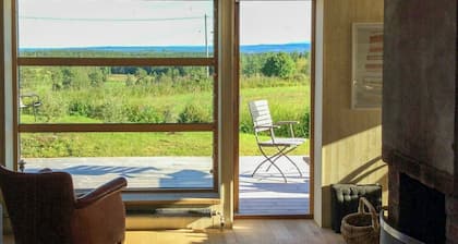 Eco-house with mountain views in Högåsen