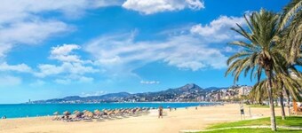 CASA DE PUEBLO en el CENTRO de Roses, al lado de la playa con TERRAZA