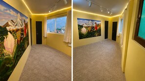 Living area - Vaikunth Homestay (Joshimath)