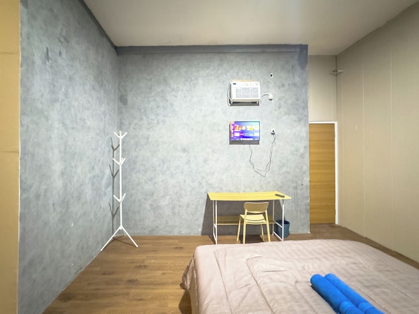 Kamar Pluit Karang - Jakarta