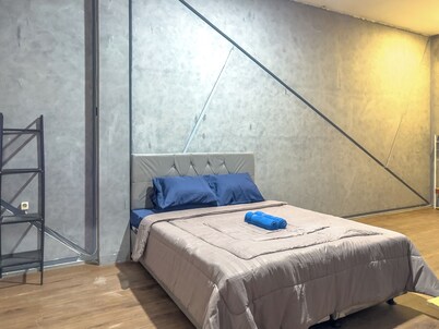 Kamar Pluit Karang