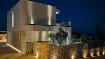 Luxury Villa, Sea View | Exterior