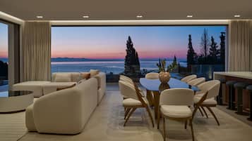 Villa de lujo, vistas al mar | Restauración
