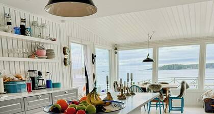 Headland house with jetty and sauna in Söderhamn