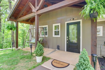 On-Site Biking Trails! Dahlonega Adventure Base