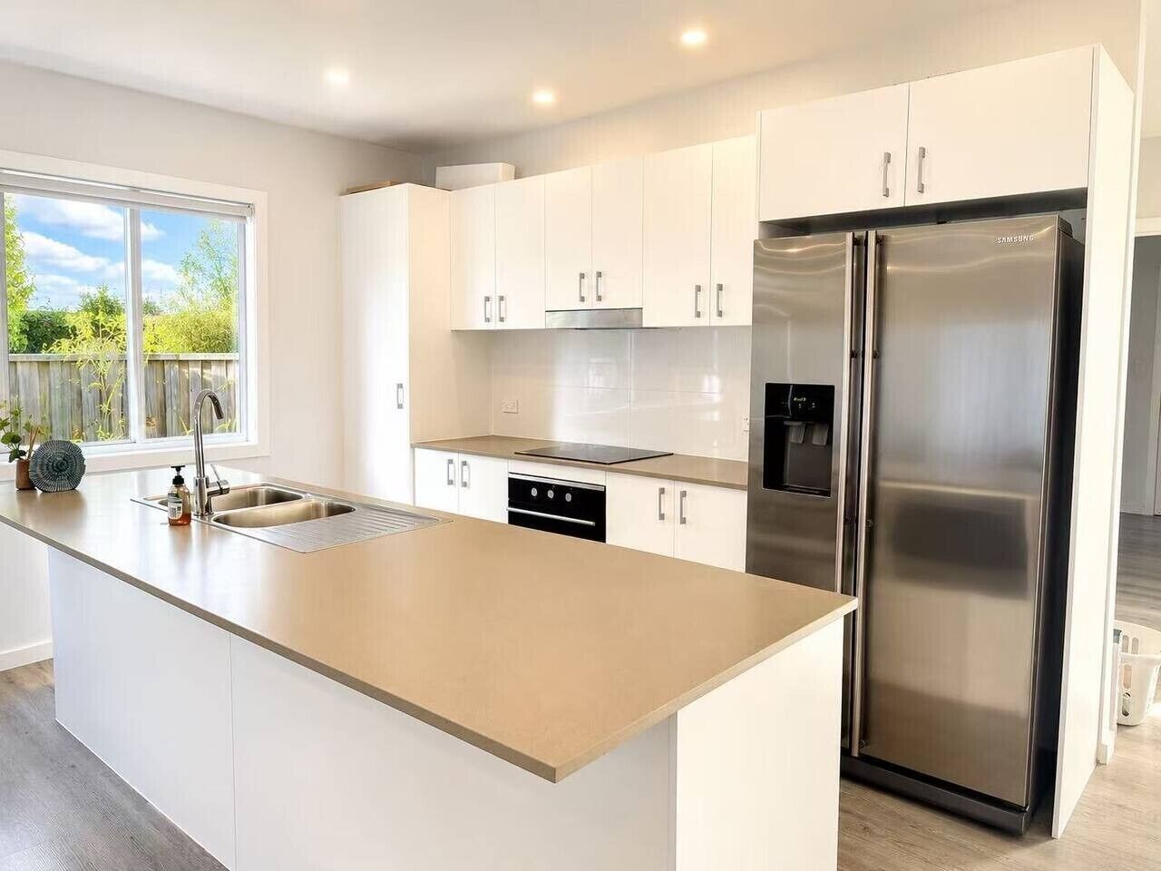 Fridge, microwave, dishwasher, toaster
