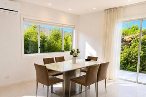 Dining - No. 17 4B Pimpama Home (Pimpama)