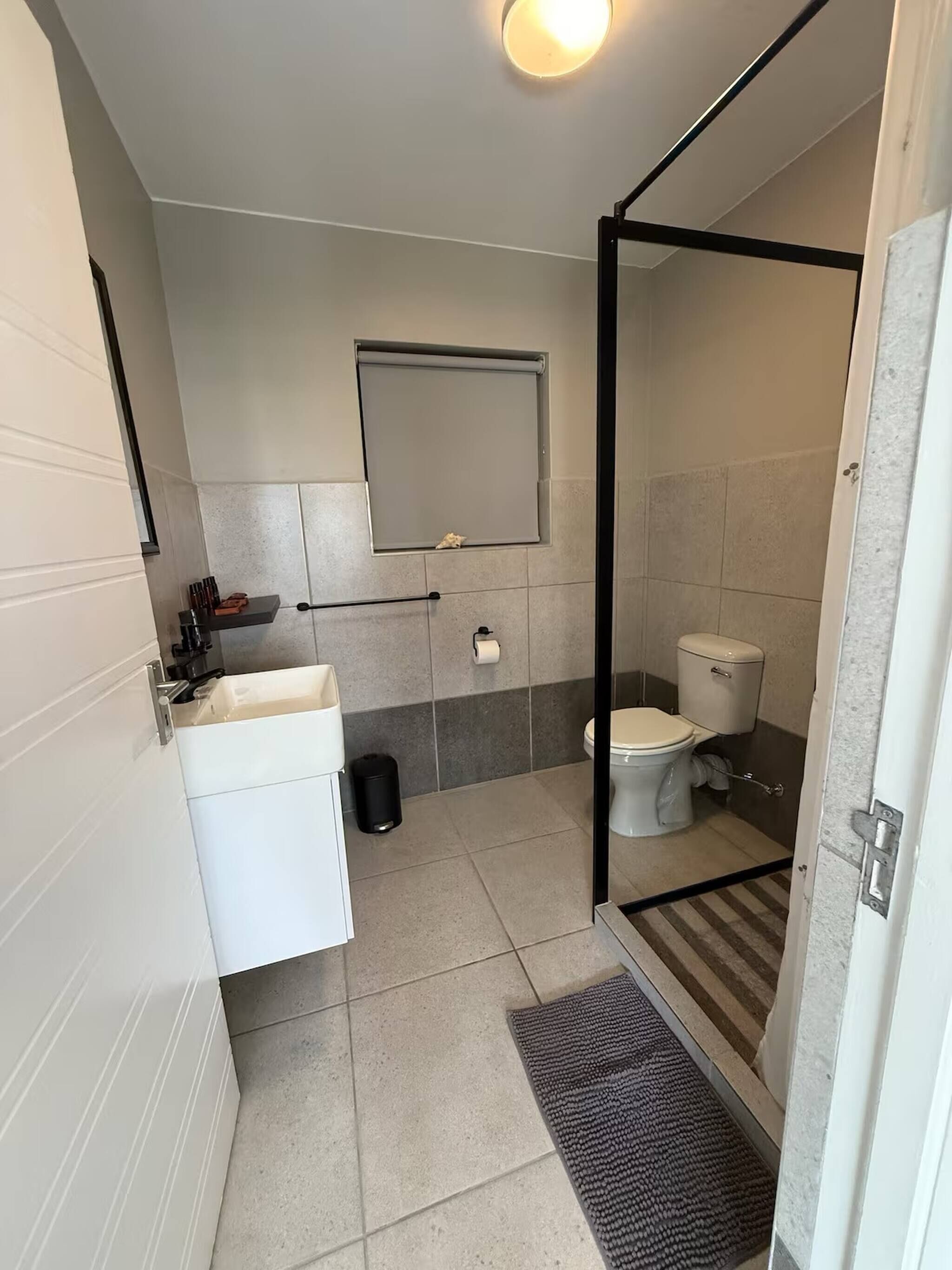 Douche, serviettes fournies