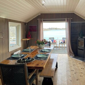 Dining - Modern beach house on car-free Vestre Sandøya (Vestre Sandøya)