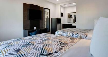 2 Full Beds | Non-Smoking, Micfridge