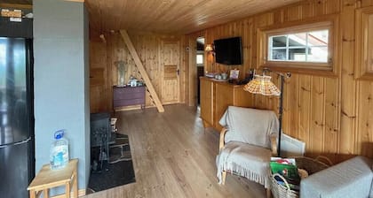 Enjoy traditional, norwegian cabin coziness