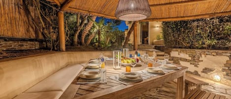 Outdoor dining