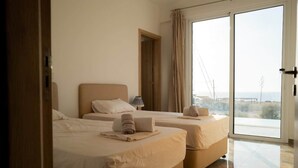 Unclassified image, 5 of 29, button - 4 Bedroom Villa at the Sea (Peyia)