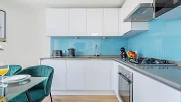 City Apartment, 1 Double Bed with Sofa bed, Non Smoking, City View | Private kitchen | Espresso maker, coffee/tea maker, electric kettle, highchair