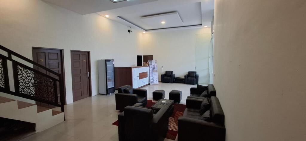 Basic Studio, Balcony, City View | Lobby