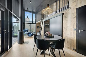 Dining - Tiny house by beach and river near Gardermoen (Oppaker)