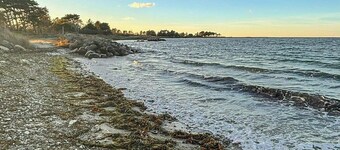 Semesterhus frÄn 70-talet nÀra stranden vid ReersÞ