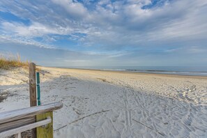 On the beach - Tides, Tennis & Tan Lines: Hilton Head Condo! (Hilton Head Island)