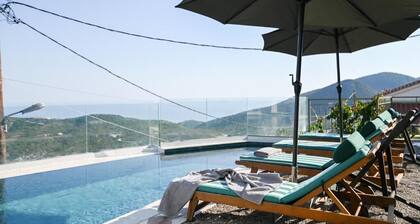 Tepeleni Apts with Pool