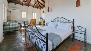 Phòng Suite Superior, sân hiên, quang cảnh núi | Nội thất