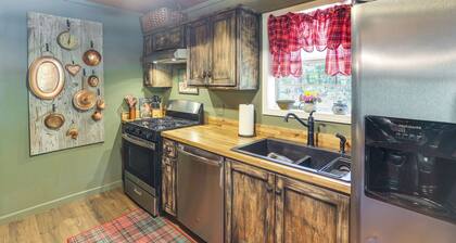 Renovated Cabin on 15 Forested Acres in Tillatoba!