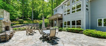 Group-Friendly Mtn Estate 2 Mi to Dtwn Waynesville