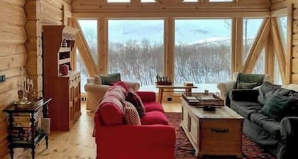 Cabane en rondins avec vue panoramique sur le Hallingskarvet