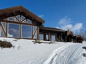 Exterior detail - Log cabin with panoramic views of Hallingskarvet (Hol)