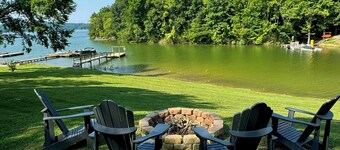 Douglas Lake Gem on Private Cove w/ Amazing Views!