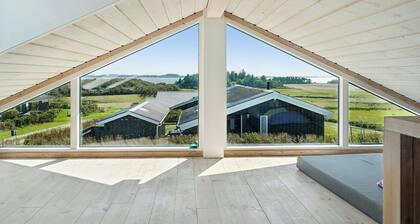 Cozy home by Limfjord with bathing jetty