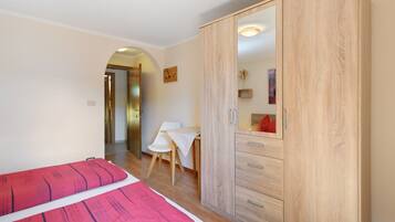 1 habitación, wifi y ropa de cama