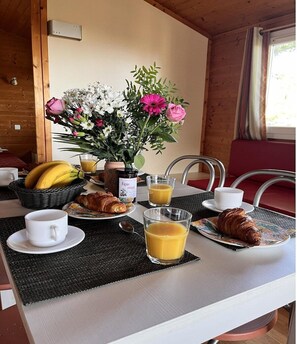 Unclassified image, 3 of 29, button - Cottage Escape near Cap d’Agde (Agde)