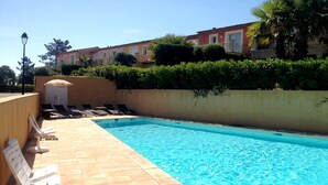 Pool - Golf Retreat in Mazamet with Pool (Roquebrune-sur-Argens)