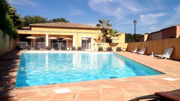 Piscine maison de vacances