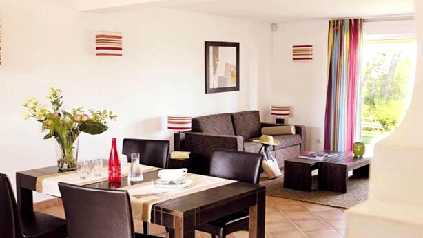 Dining - Golf Retreat in Mazamet with Pool (Roquebrune-sur-Argens)