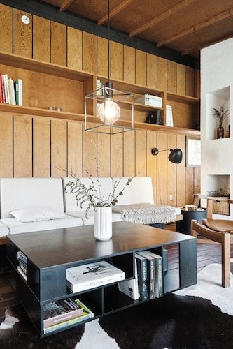 Authentic Friis & Moltke house in Lundo's nature