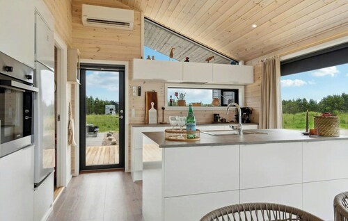 Holiday home with hot tub near Ålbæk and Skagen