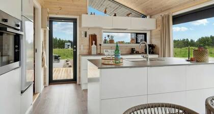 Holiday home with hot tub near Ålbæk and Skagen