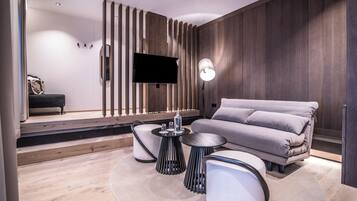 Suite Deluxe, vistas al patio | Caja fuerte y wifi gratis