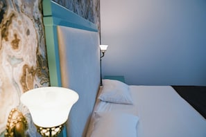 Chambre Deluxe, 1 très grand lit et 1 canapé-lit