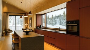Kaffe- och tebryggare, ugn och diskmaskin