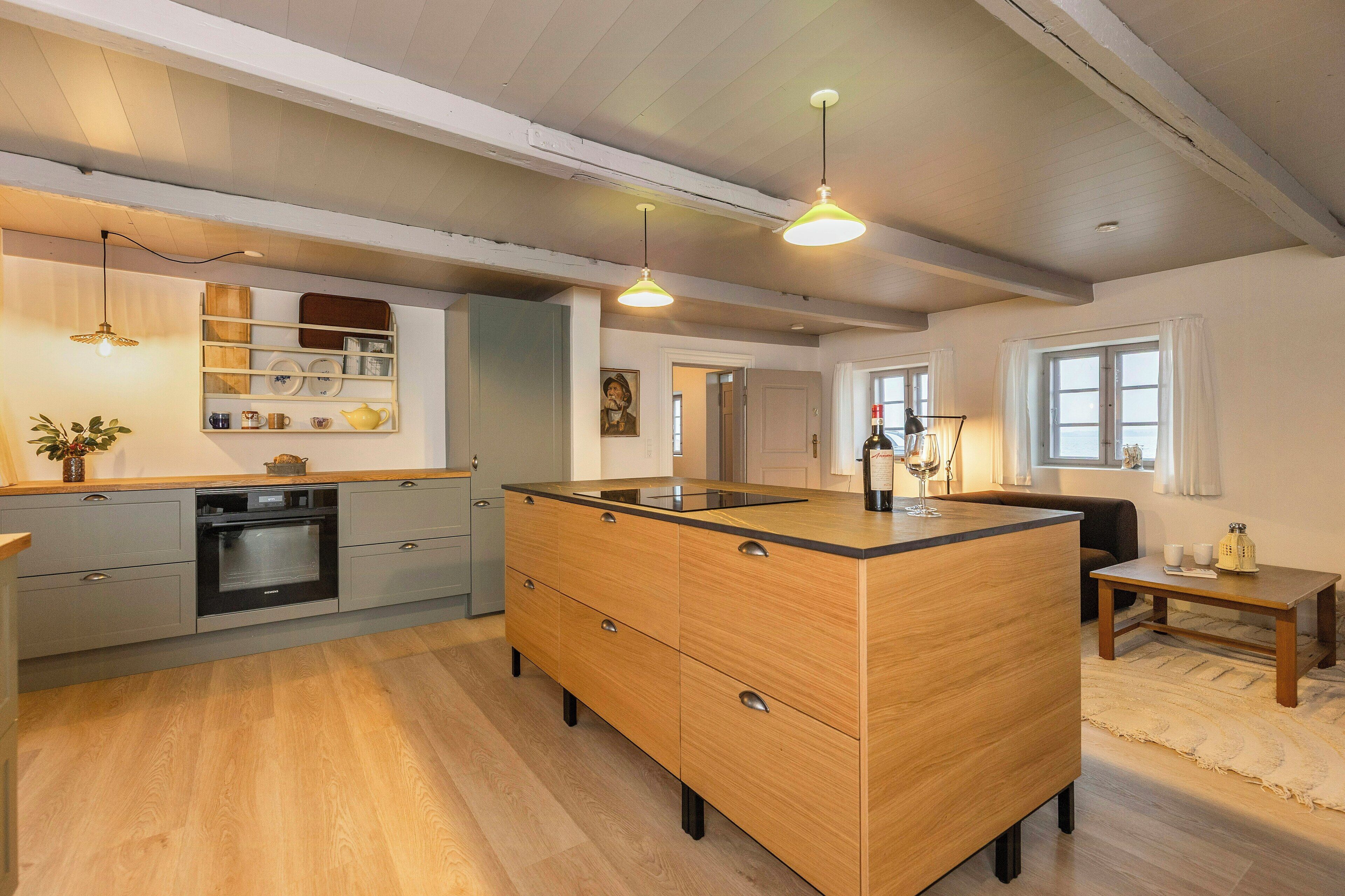 Oven, dishwasher, coffee/tea maker