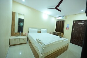 Deluxe Room - Hotel Kailasha Residency (Ranchi)