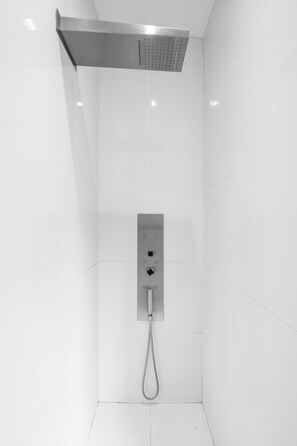Handtücher, Toilettenpapier