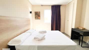 In-room safe, soundproofing, free WiFi