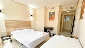 In-room safe, soundproofing, free WiFi