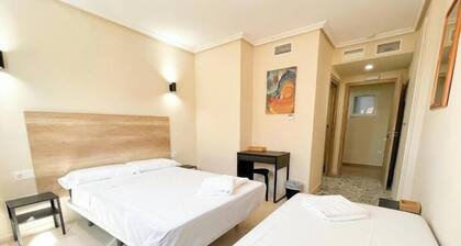 HOTEL LA MARINA