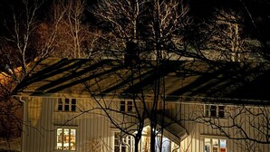 Luokittelematon kuva, 4 kautta 50, painike