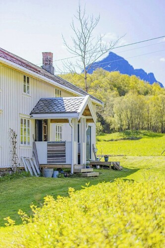 Historic Northern Norway house in Steigen