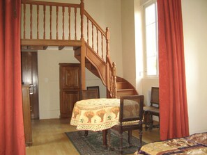Interior - Apartment in the heart of the Parc Naturel des Causses Quercy. Pets welcome! (Cœur de Causse)